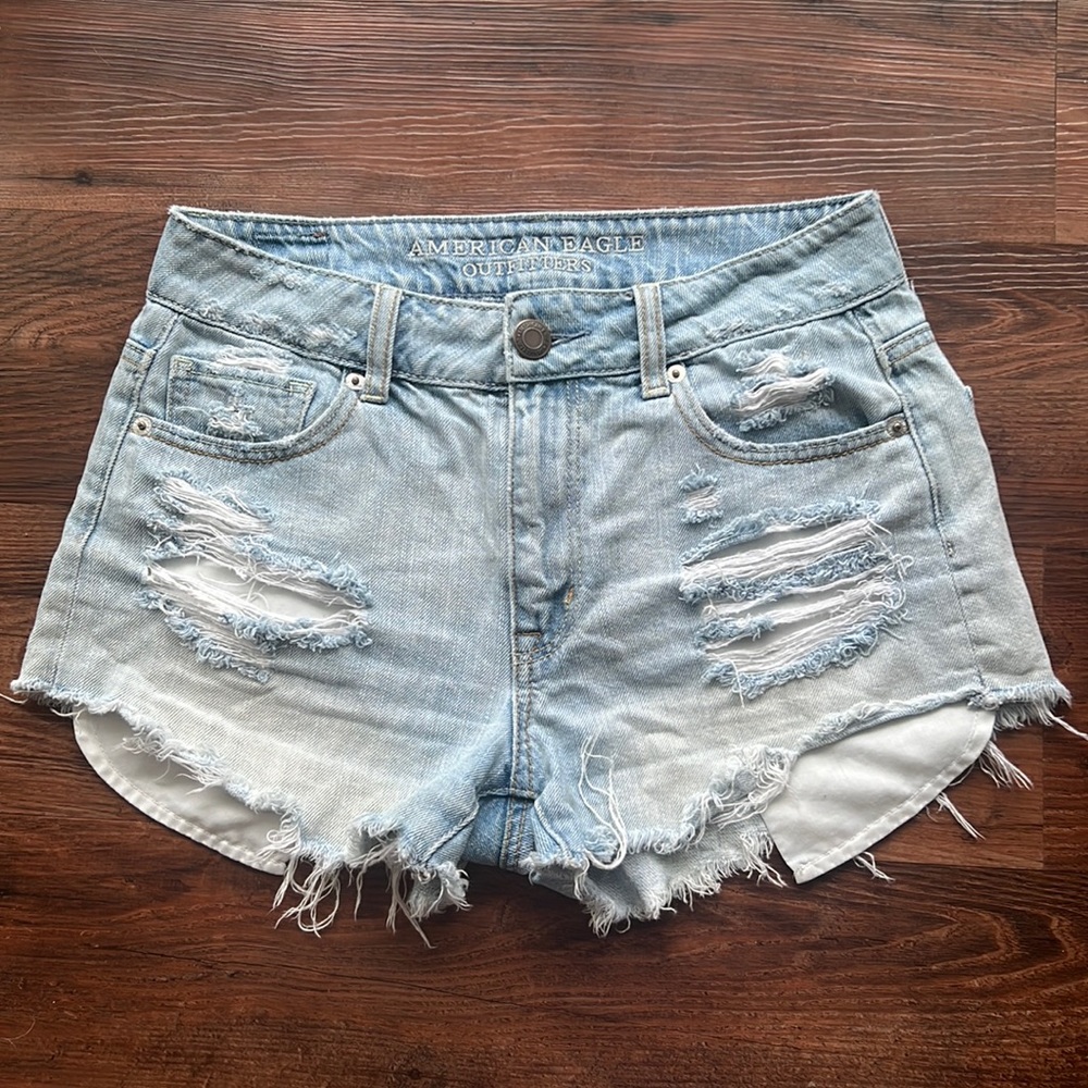 American Eagle Distressed High Waisted Short